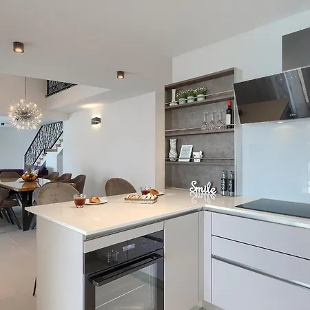 Holiday home Grande Brscici *