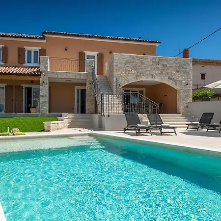 Holiday home Grande Brscici